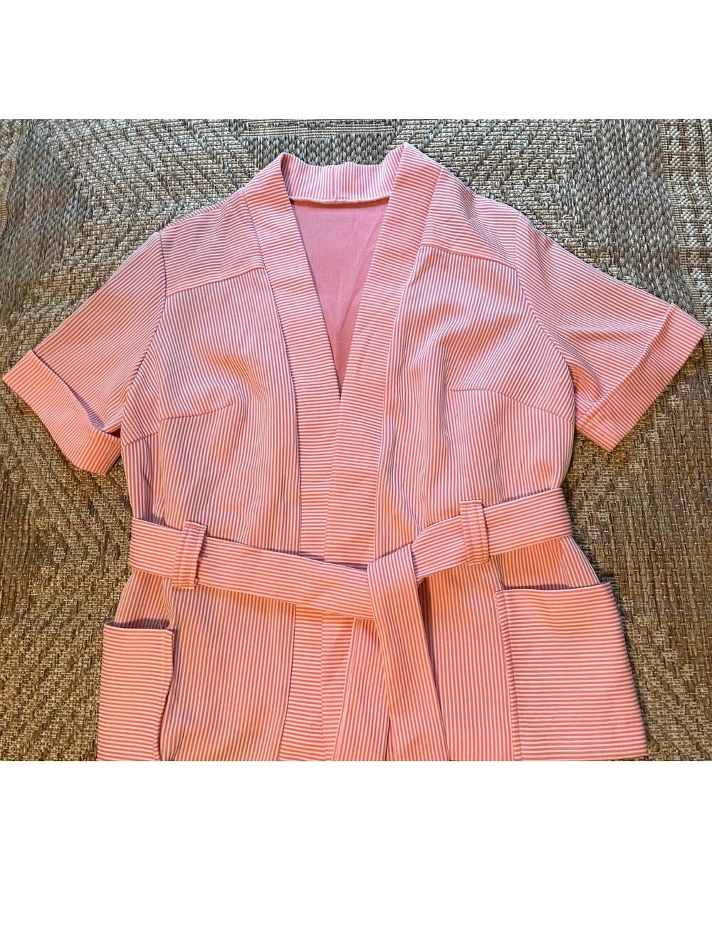 Vintage 70s Short Sleeve open front coral and white belted Cardigan